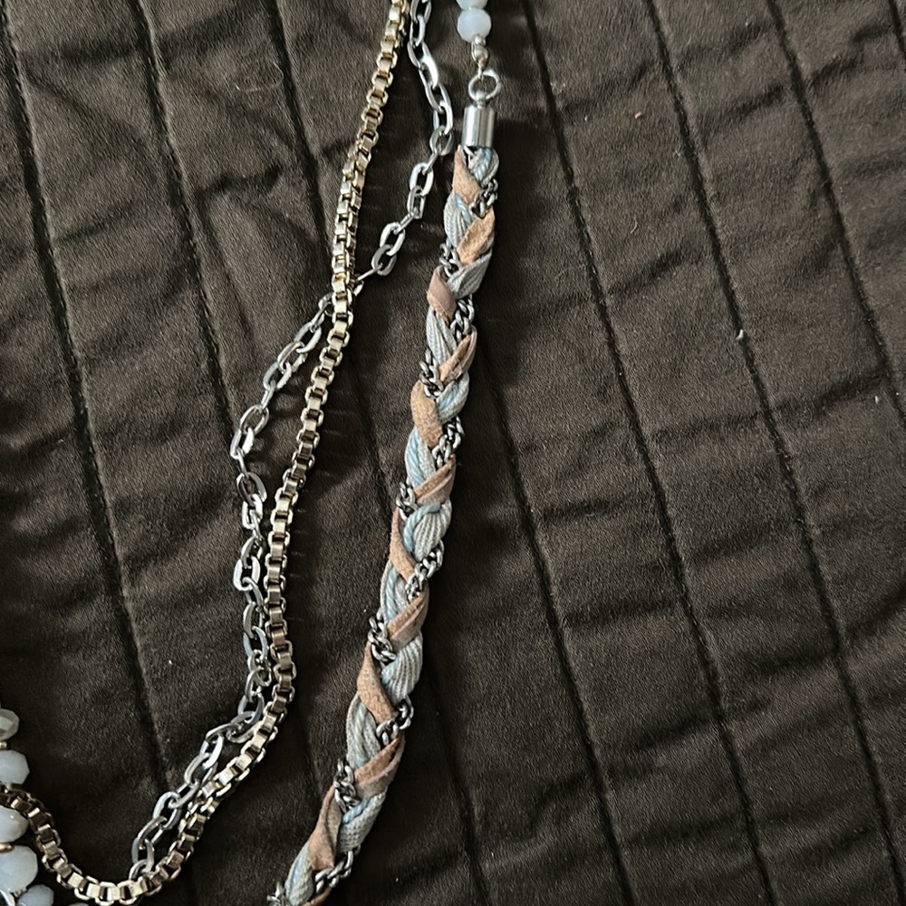 Loft necklace - Picture 4 of 4